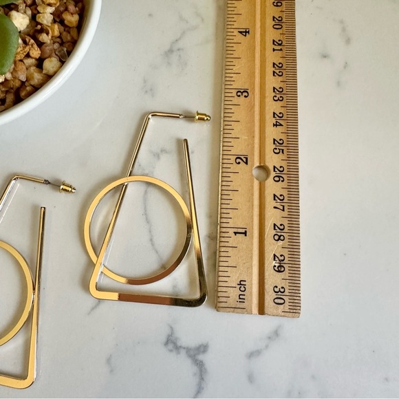 2/$30🌵 Gold Line Geometric Earrings Trapezoid Circle Hoop Shapes Boho Gift NEW - Picture 15 of 15